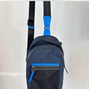 Tumi sling bag